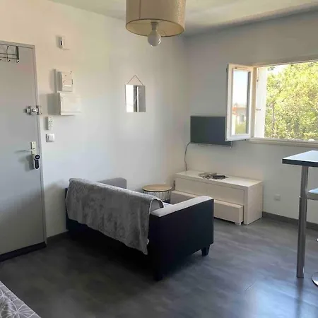 Joli Studio Proche De La Plage Apartament *